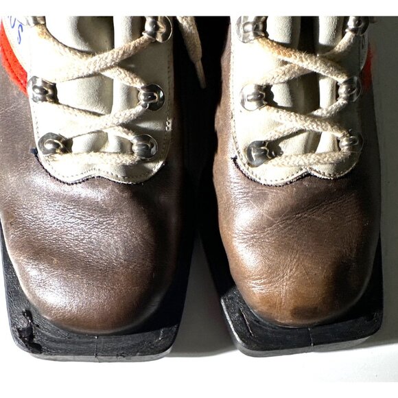 Arvios Vintage Leather Ski Boots Made In Norway With Red & White Accents Size 38 main image 12